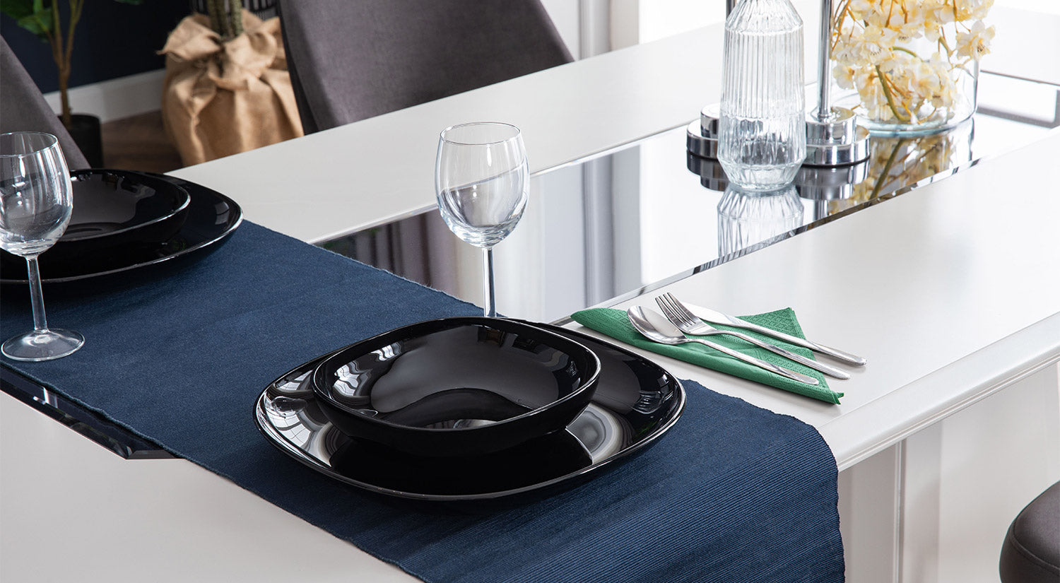 Natura Dining Room Set – Table, 6 Chairs, Console & Mirrors