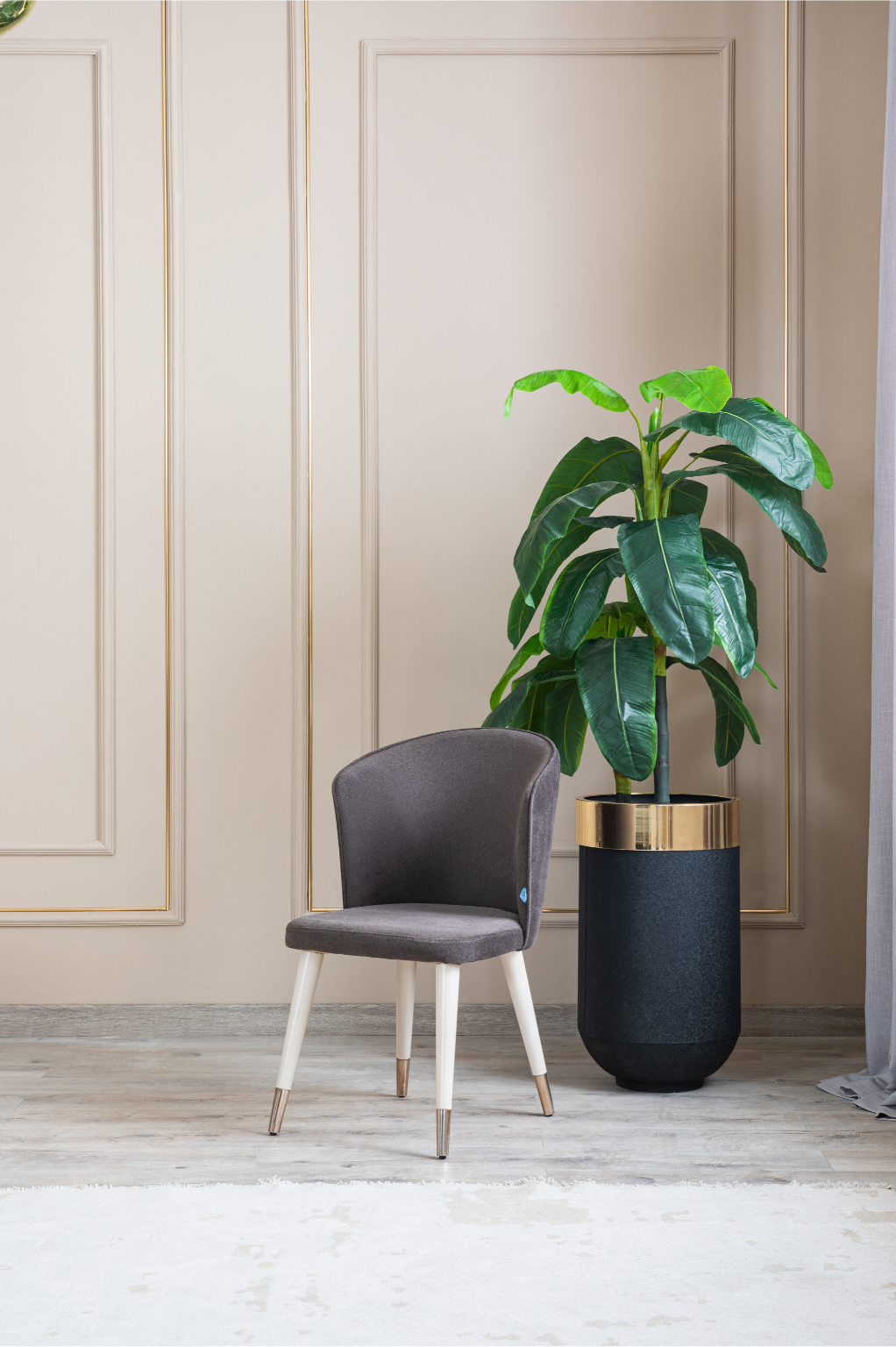 Biga - Dining Set – Table, 6 Chairs, Console & Mirrors