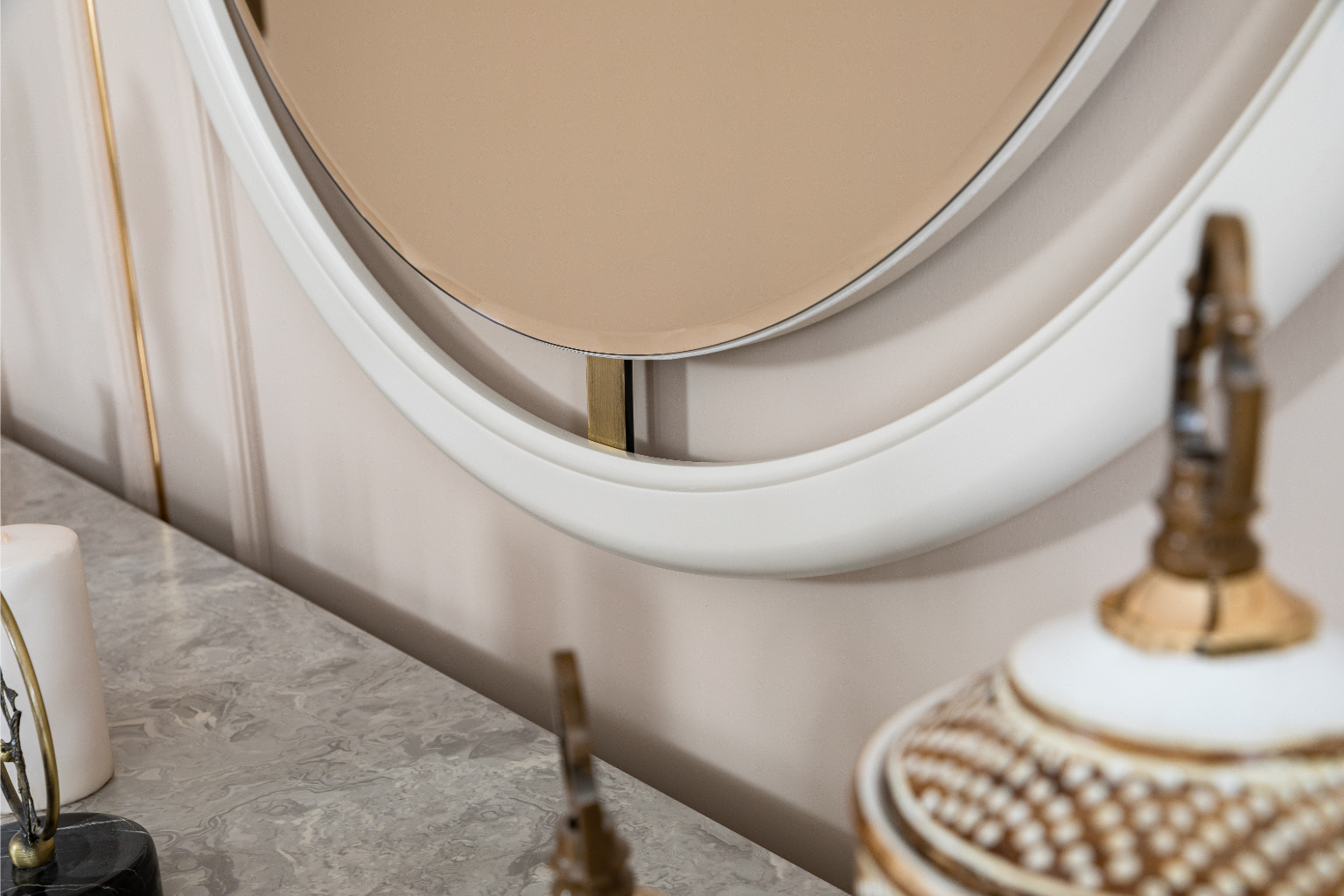 Biga - Dining Set – Table, 6 Chairs, Console & Mirrors