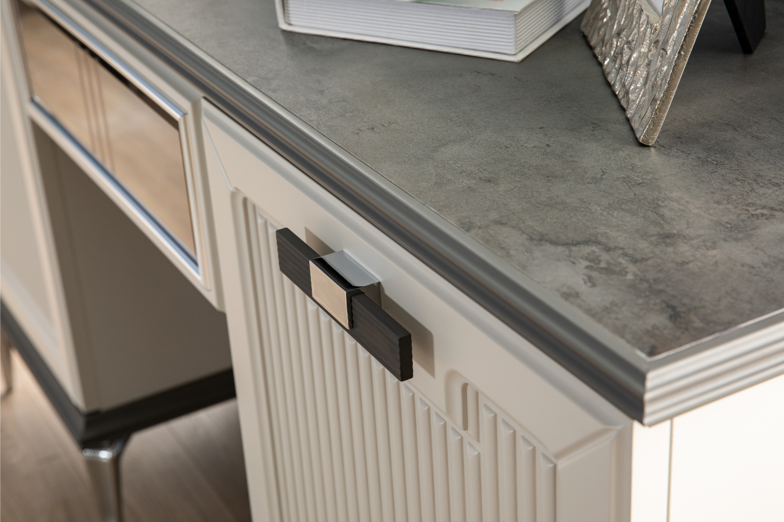 Marmaris - Dresser Mirrored