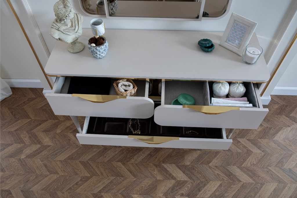 Belinda Luxury Dresser & Tri-Mirror Vanity Set